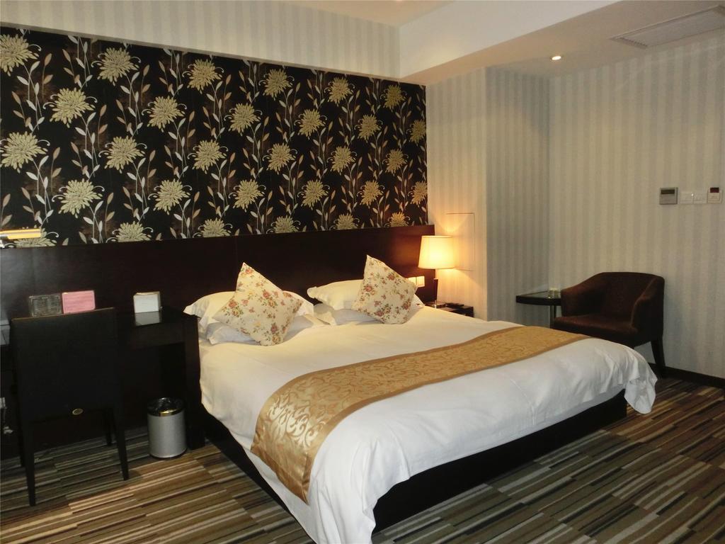 Shanghai Baron Business Bund Hotel Værelse billede