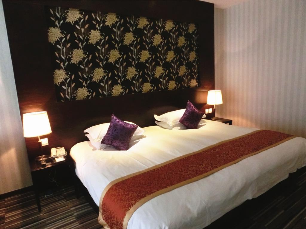 Shanghai Baron Business Bund Hotel Værelse billede