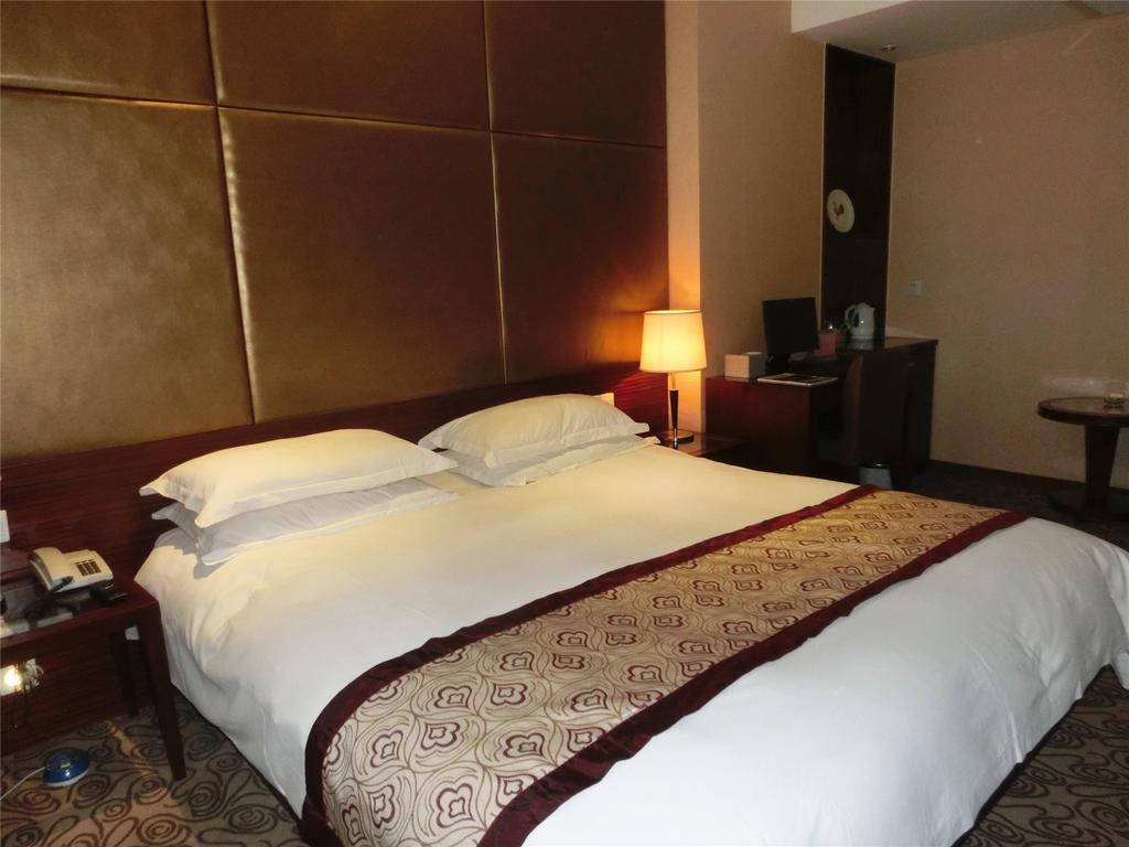 Shanghai Baron Business Bund Hotel Værelse billede